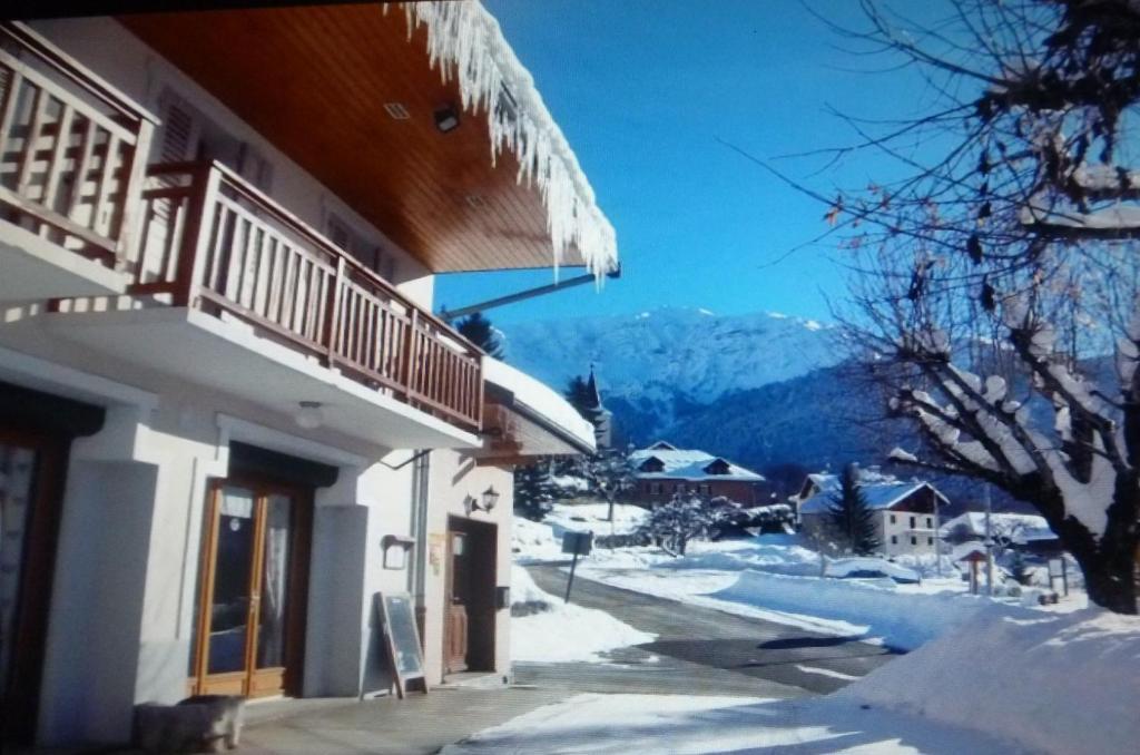 Hotel Le Beausejour Saint-Francois-Longchamp Εξωτερικό φωτογραφία